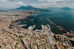 cheap hotels in Naples