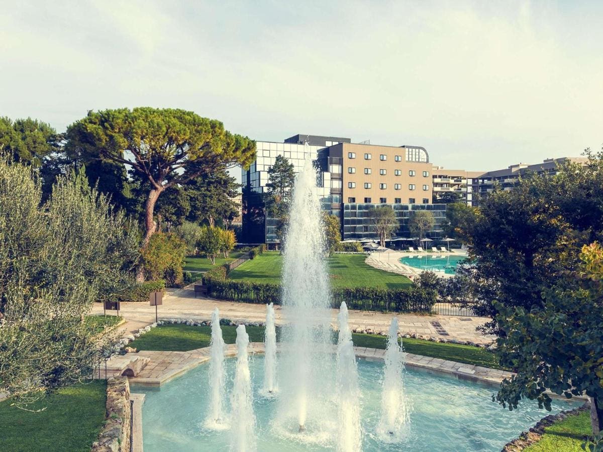 Mercure Villa Romanazzi Carducci Bari in Bari