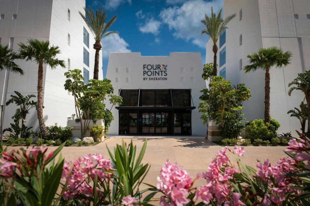 Four Points By Sheraton Costa Blanca Resort in Benidorm