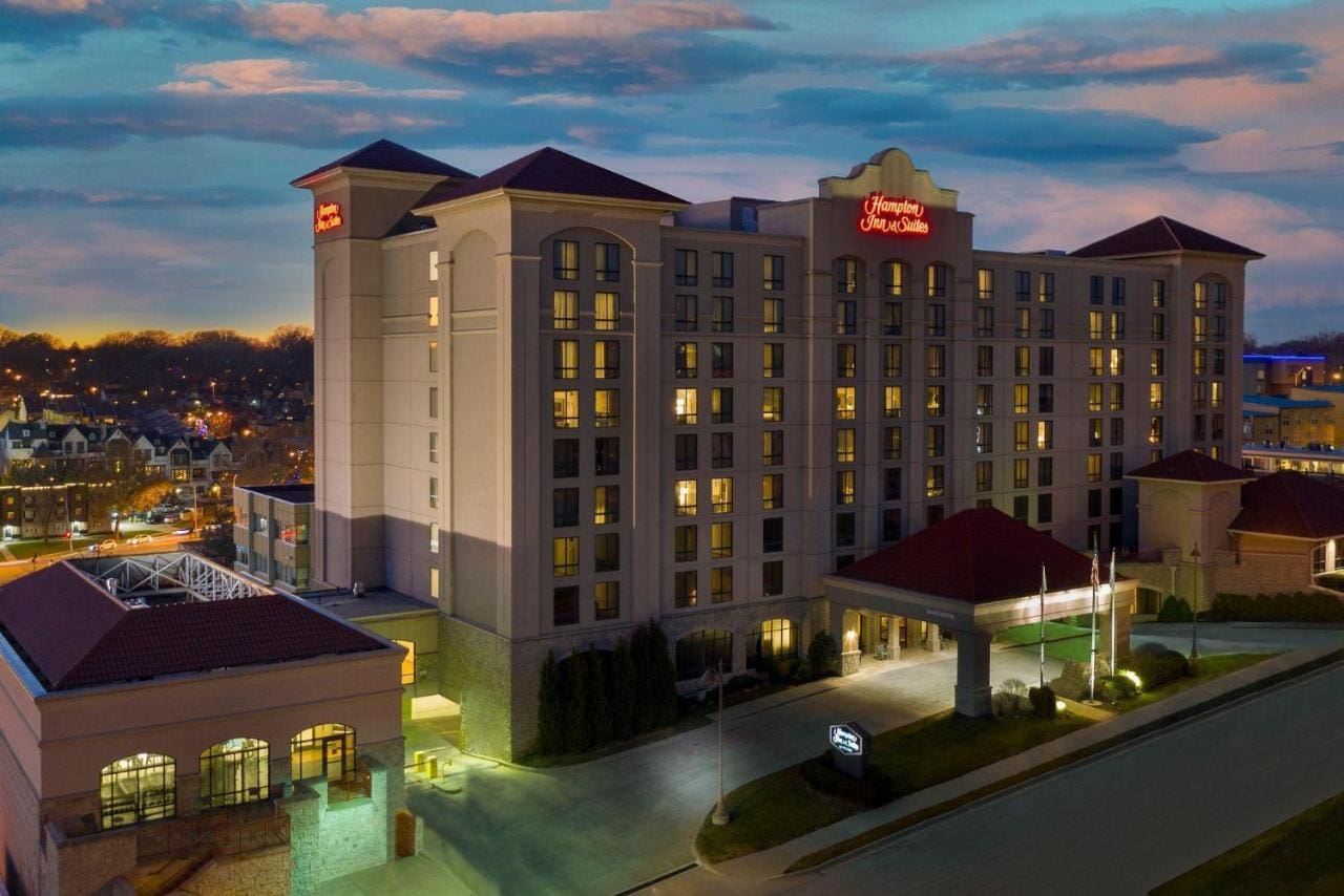Hampton Inn & Suites Country Club Plaza in Kansas City